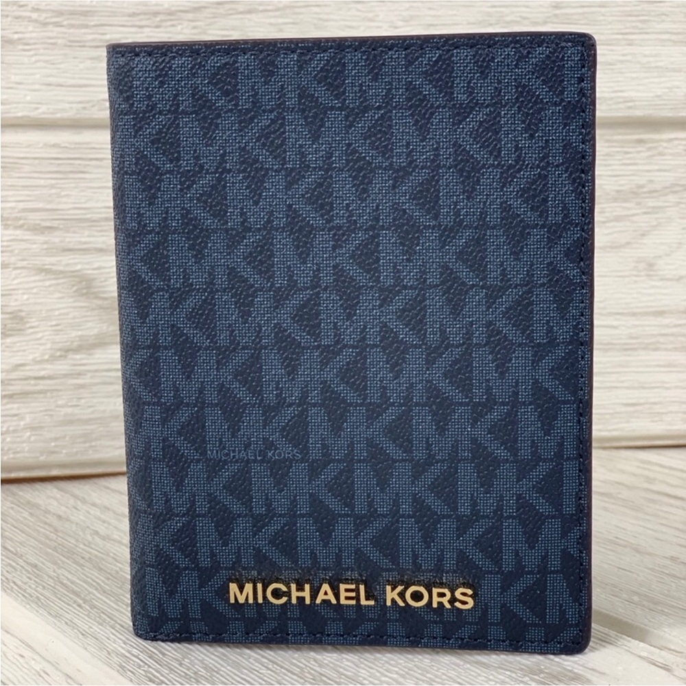 Michael Kors passport blue card case